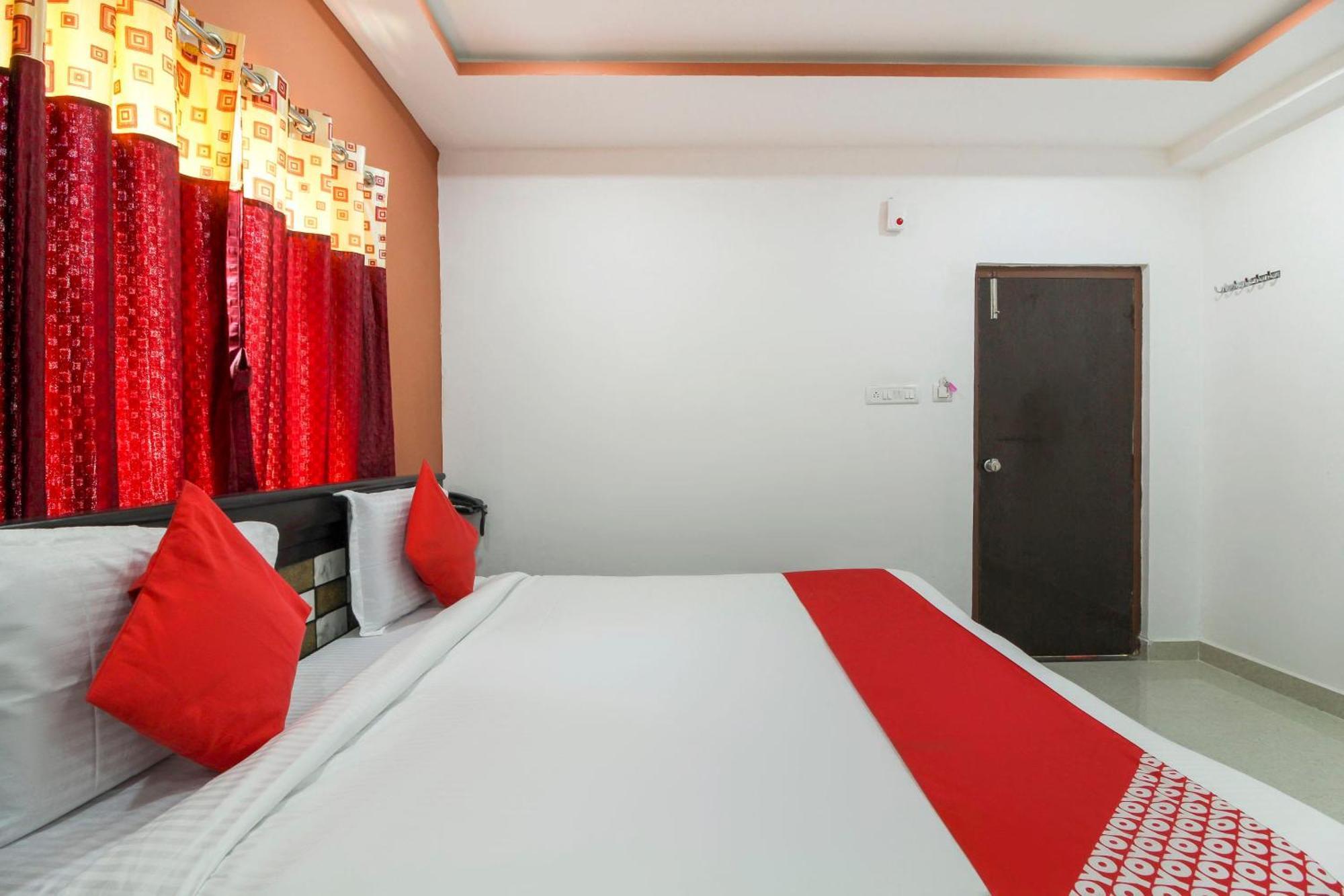 Super Hotel O New Cyber Grand Madhapur Kondapur  Buitenkant foto